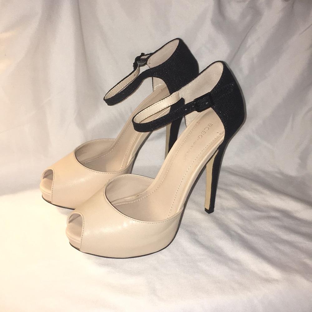 Fantastic bisque & black BCBGeneration stilettos